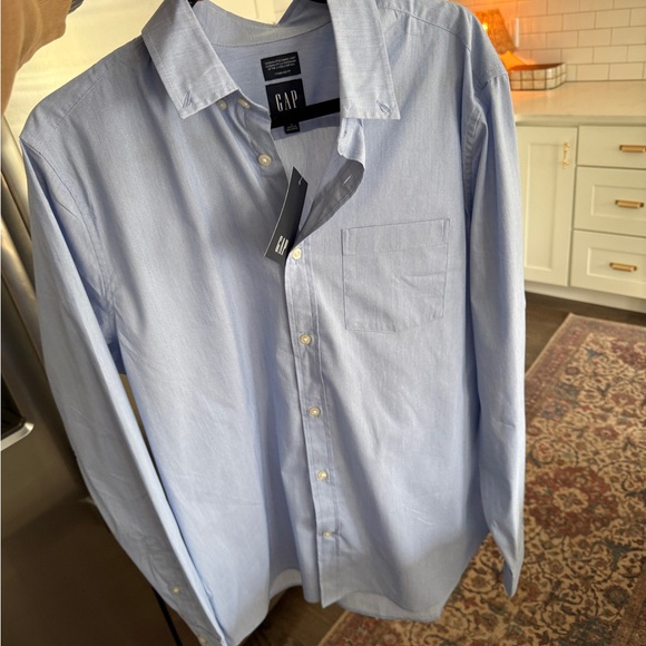 GAP Other - GAP Men's Light Blue Shirt NWT